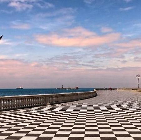 Il Porto Di Ale E Kat Hotel ลีวอร์โน ภายนอก รูปภาพ